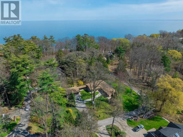 1066 STOCKWELL AVENUE, Mississauga (Lorne Park), Ontario L5H1B4