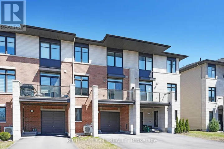 554 LABRADOR CRESCENT, Ottawa, Ontario K1T0R4