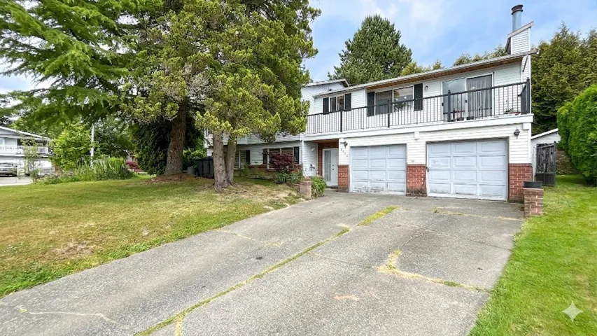 9392 139 STREET, Surrey, British Columbia V3V7K9