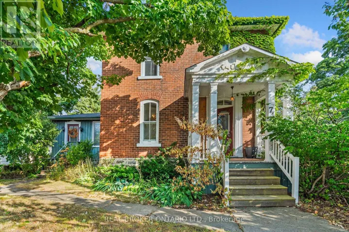74 LAKE AVENUE W, Carleton Place, Ontario K7C1L6