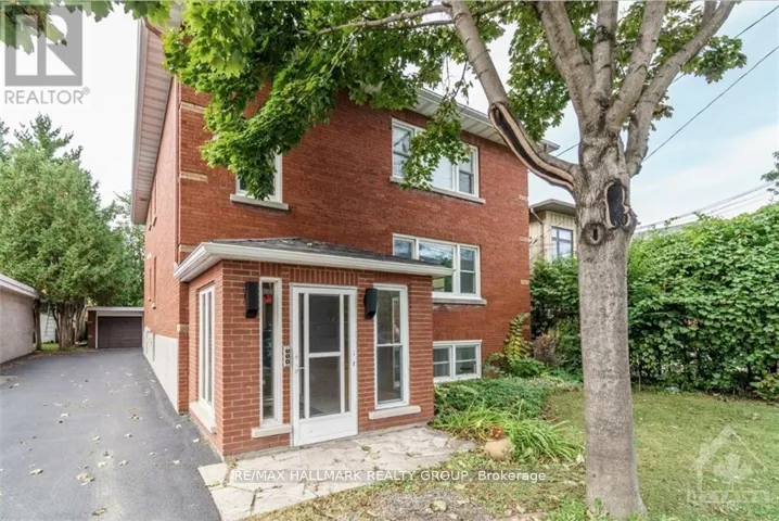 2 - 354 TWEEDSMUIR AVENUE, Ottawa, Ontario K1Z5N4
