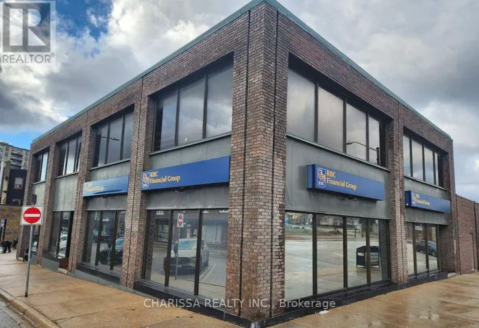 22 CLAPPERTON STREET, Barrie (City Centre), Ontario L4M1G4