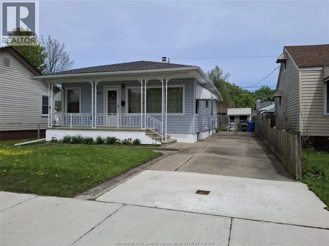 2352 WELLESLEY, Windsor, Ontario N8W2G2
