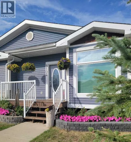 9102 127 Avenue, Peace River, Alberta T8S1W7
