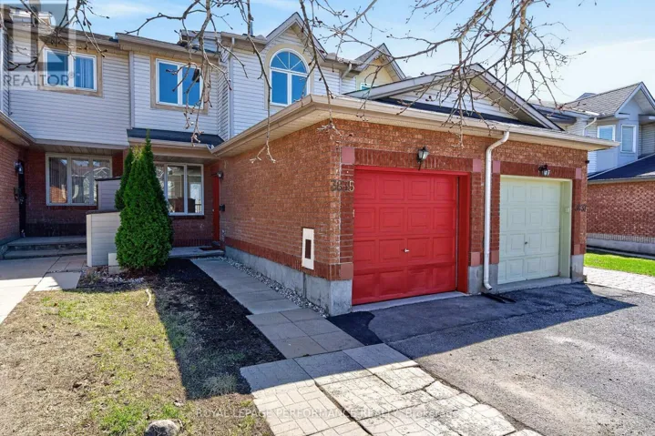3835 CROWSNEST AVENUE, Ottawa, Ontario K1V1K4