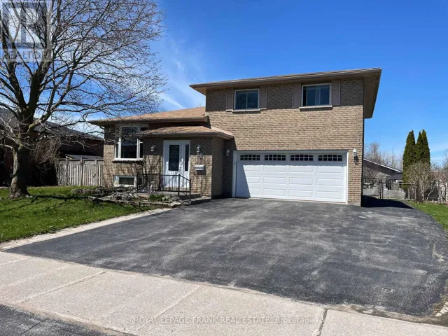 30 ANDEW DRIVE, Kawartha Lakes (Lindsay), Ontario K9V5W6