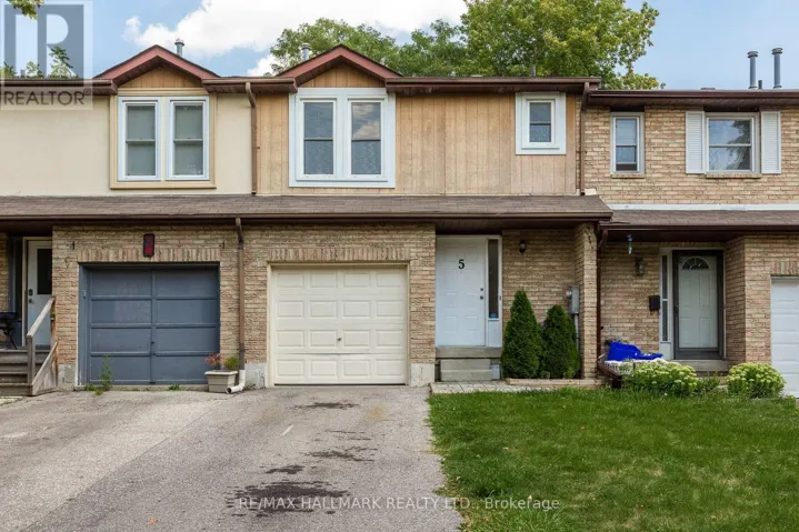 5 MICHAEL DRIVE, Richmond Hill (North Richvale), Ontario L4C5W6