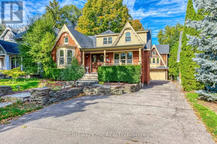 435 MAPLE AVENUE, Oakville (OO Old Oakville), Ontario L6J2J2