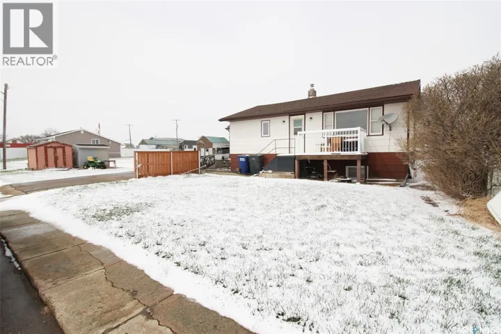 261 2nd AVENUE W, Shaunavon, Saskatchewan S0N2M0