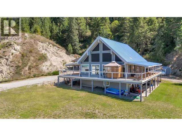 2621 Salmon River Road, Salmon Arm, British Columbia V1E3H8