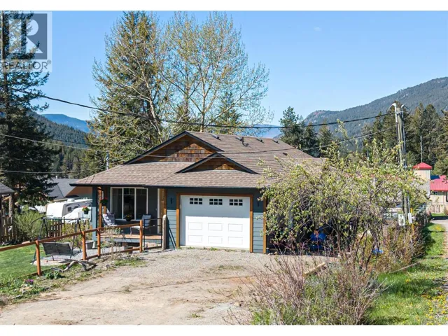 5654 Lynes Road, Falkland, British Columbia V0E1W0