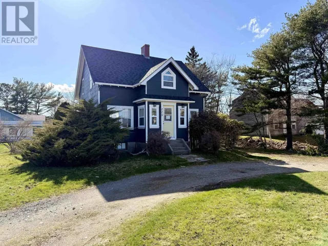 225 Water Street, Shelburne, Nova Scotia B0T1W0