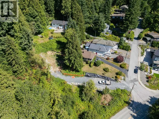 615 IOCO ROAD, Port Moody, British Columbia V3H4B7