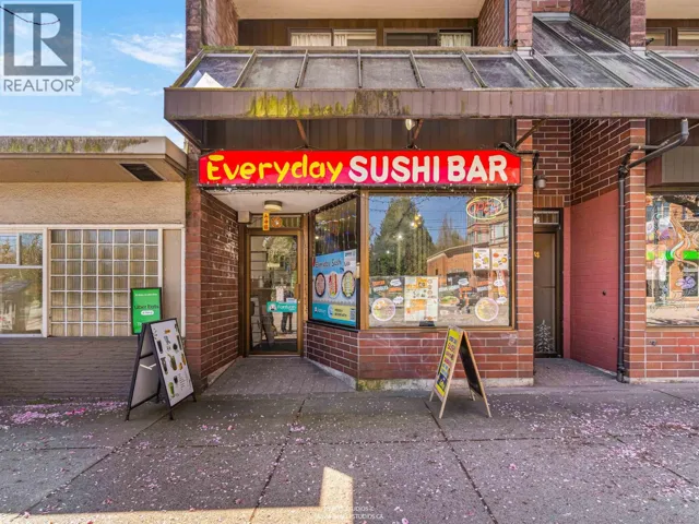 4572 W 10TH AVENUE, Vancouver, British Columbia V6R2J1