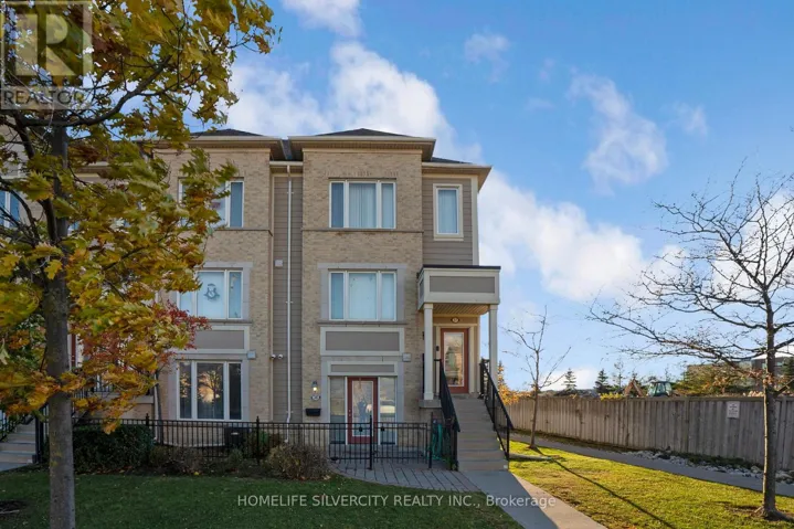 38 - 60 FAIRWOOD CIRCLE, Brampton (Sandringham-Wellington), Ontario L6R0Y6