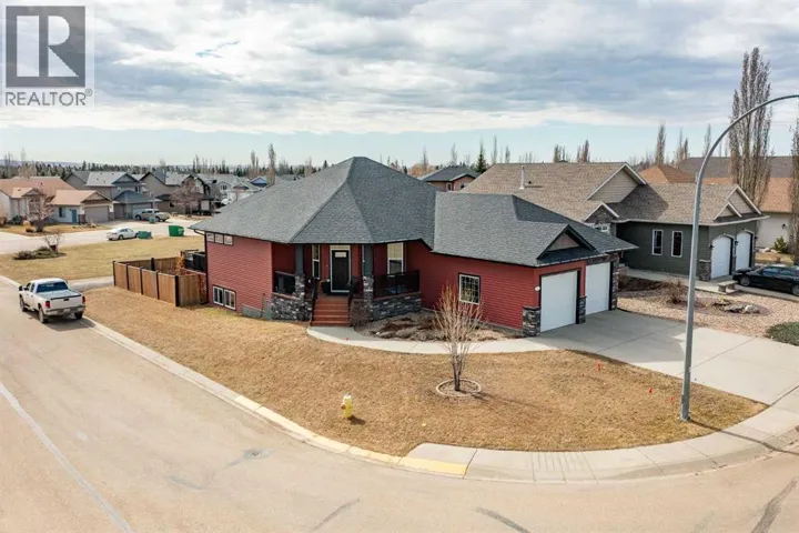 17 Ebony Street, Lacombe, Alberta T4L0A4
