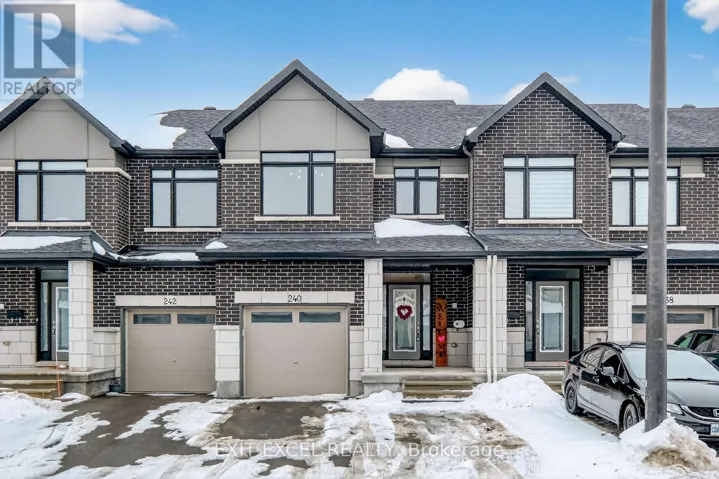 240 ZINNIA WAY, Ottawa, Ontario K4M0K8