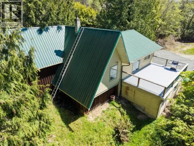 4070 HIGHWAY 101, Powell River, British Columbia V8A4Z3