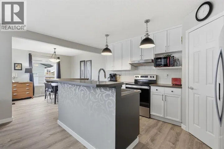 44 Cimarron Grove Way, Okotoks, Alberta T1S2L9