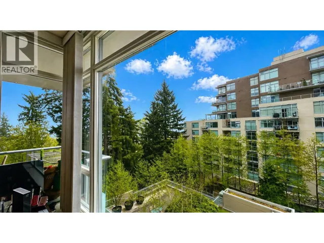 601 9266 UNIVERSITY CRESCENT, Burnaby, British Columbia V5A4Z1