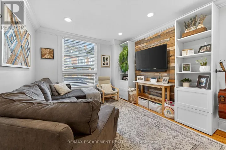 179 BURRIS STREET, Hamilton (St. Clair), Ontario L8M2J7