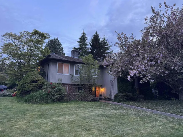 12690 26 AVENUE, Surrey, British Columbia V4A5R7