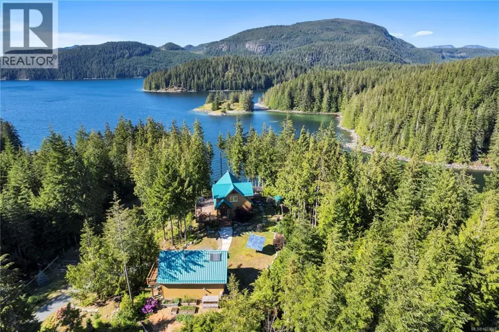 1676 Kanish View Dr, Quadra Island, British Columbia V0P1H0