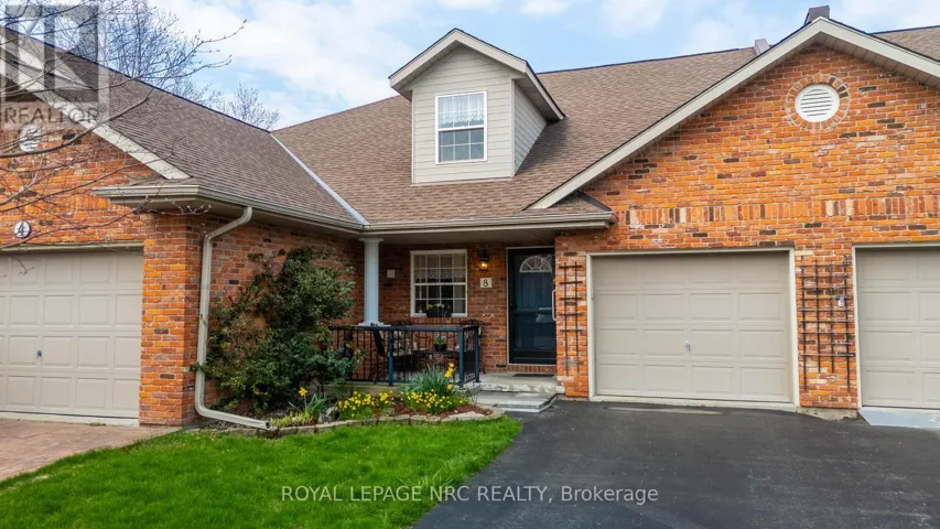 8 PORTAL DRIVE, Port Colborne (Sugarloaf), Ontario L3K5K3