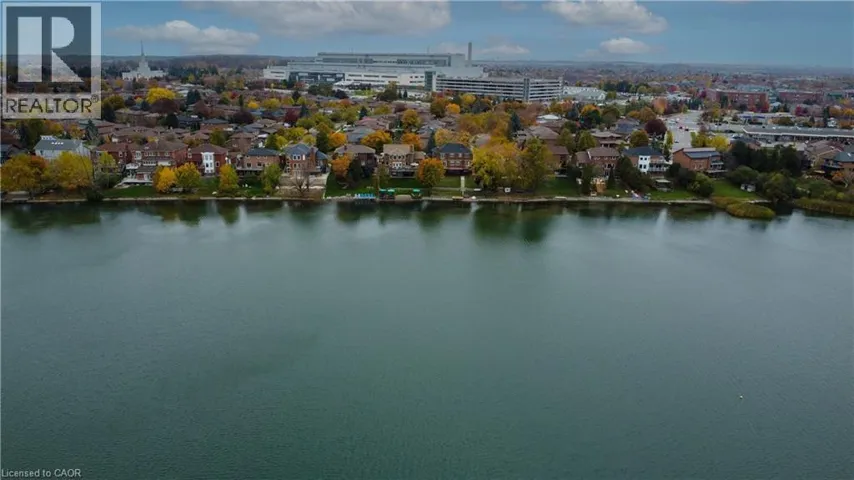 109 PROFESSOR'S LAKE Parkway, Brampton, Ontario L6S4P8