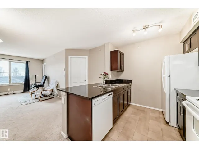 #404 12025 22 AV SW SW, Edmonton, Alberta T6W2Y1