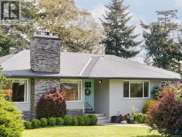 632 Lambie Dr, Saanich, British Columbia V8Z2L8