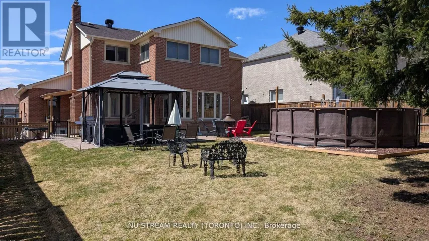 3 BLOOMFIELD TRAIL, Richmond Hill (Oak Ridges), Ontario L4E2H8