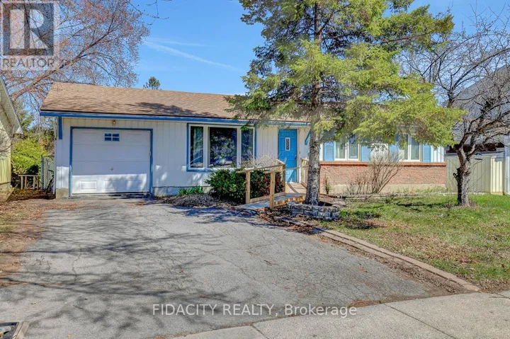 2336 OGILVIE ROAD, Ottawa, Ontario K1J7N6