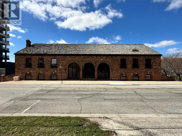 301 FRONT STREET North Unit# 2, Sarnia, Ontario N7T5S6