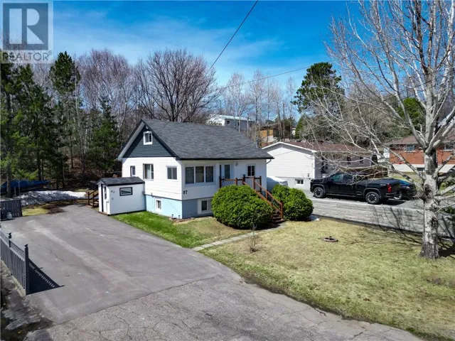 87 Manor Road, Sudbury, Ontario P3B3K9