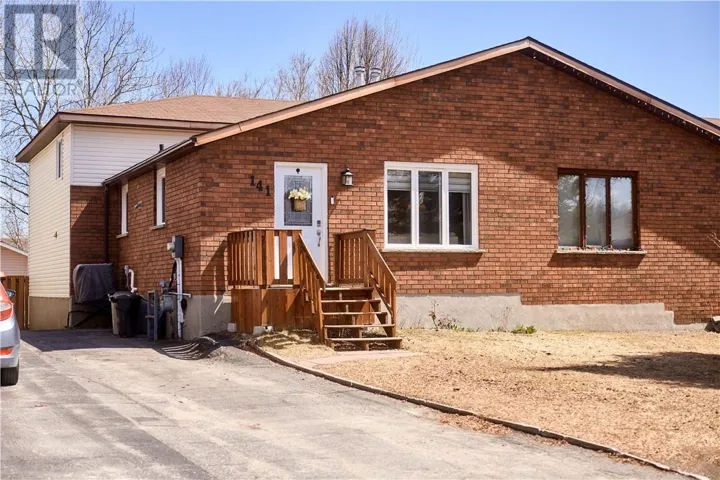 141 Plumtree Crescent, Sudbury, Ontario P3B4G6