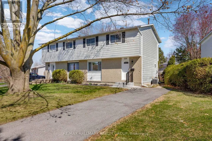 226 OLD COLONY ROAD, Ottawa, Ontario K2L1M7