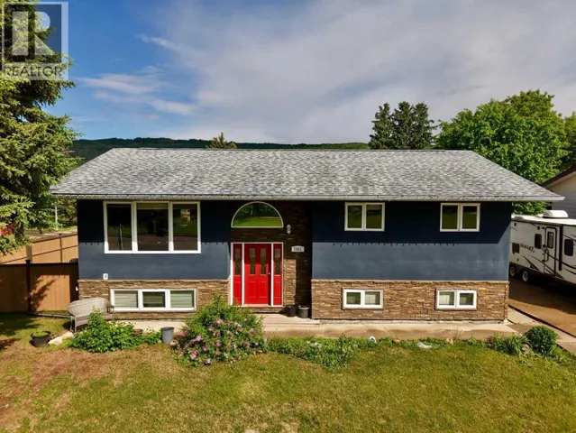 7901 94 Street, Peace River, Alberta T8S1E6