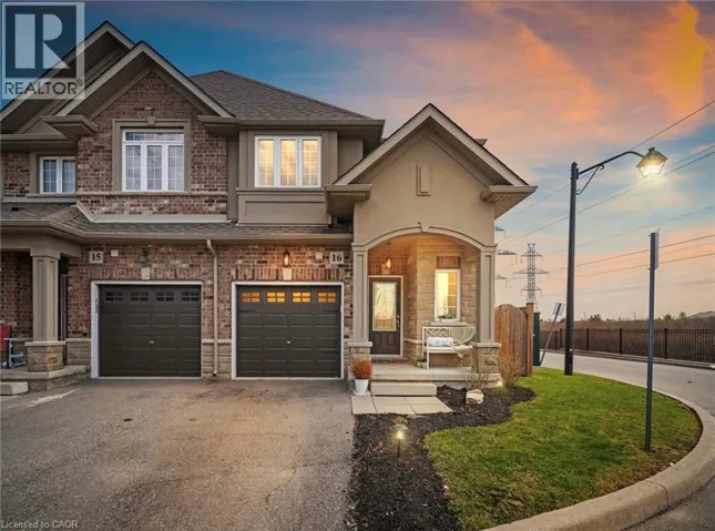 21 MADONNA Drive Unit# 16, Hamilton, Ontario L9H0H1