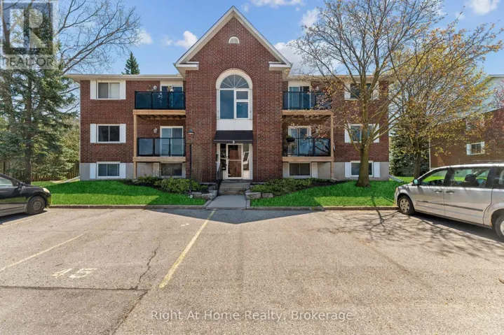 310 - 565 GREENFIELD AVENUE, Kitchener, Ontario N2C2P3