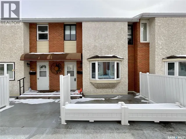 4762 Queen STREET, Regina, Saskatchewan S4S6G7