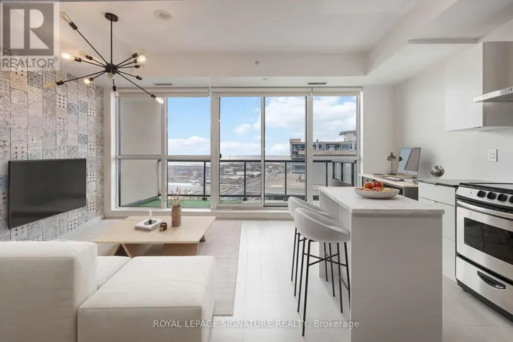 2215 - 51 EAST LIBERTY STREET, Toronto (Niagara), Ontario M6K3P8