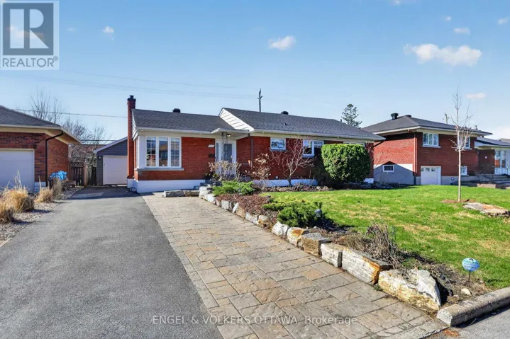 754 CORK STREET, Ottawa, Ontario K1G1X9