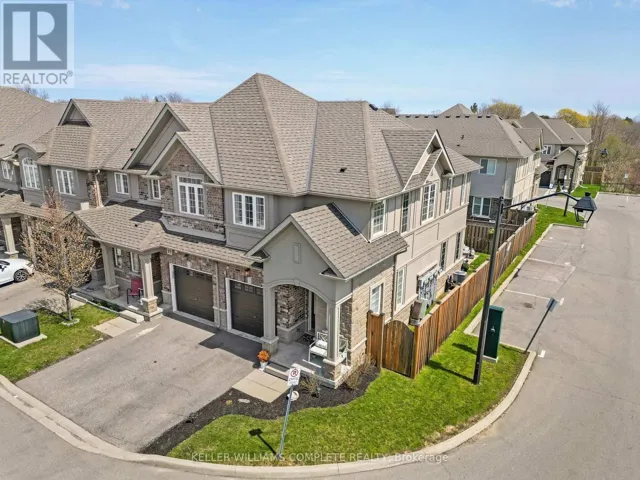 16 - 21 MADONNA DRIVE, Hamilton (Villages of Glancaster), Ontario L9B0H1