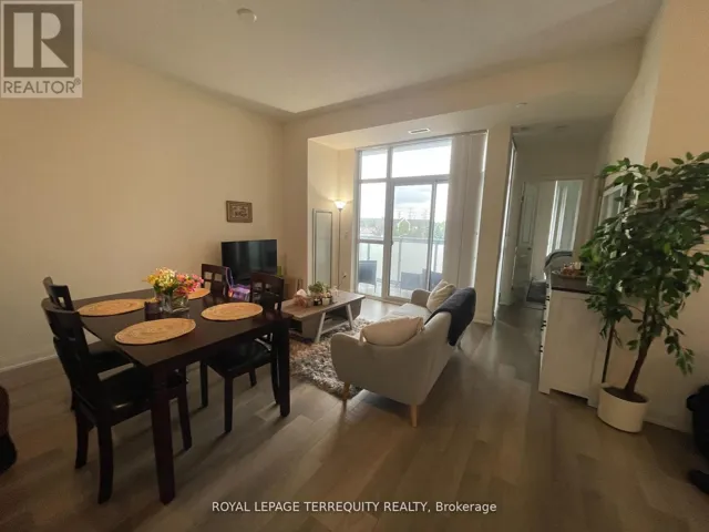 320 - 8763 BAYVIEW AVENUE, Richmond Hill (Doncrest), Ontario L4B3V1