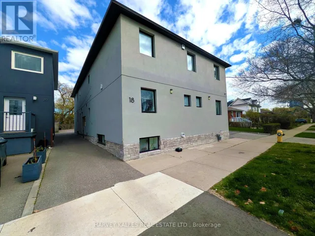 18 CAVELL AVENUE, Toronto (Mimico), Ontario M8V1P2