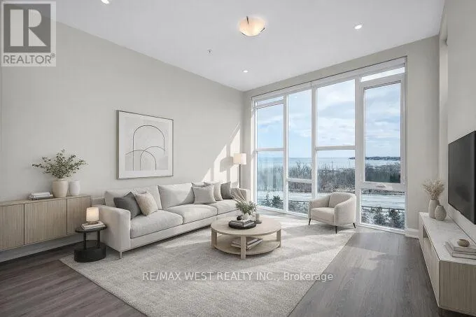 615 - 16 CONCORD PLACE, Grimsby (Grimsby Beach), Ontario L3M0J1