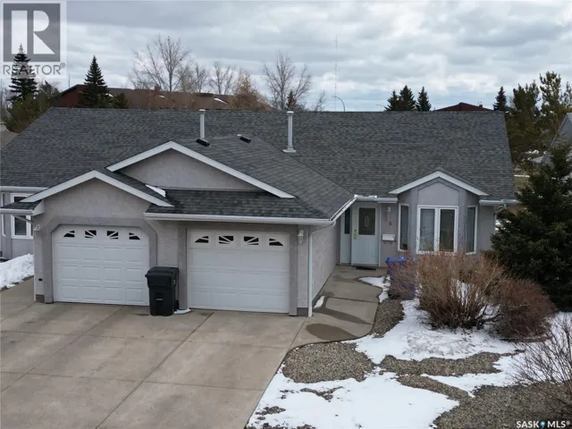 93 Russell DRIVE, Yorkton, Saskatchewan S3N4E6