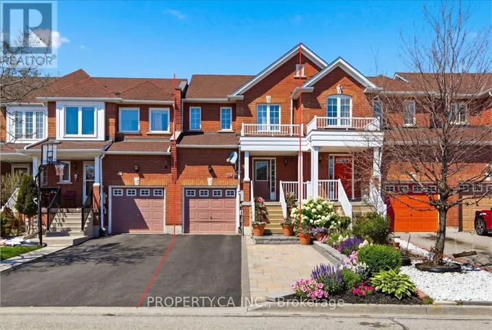 45 LINDENSHIRE AVENUE, Vaughan (Maple), Ontario L6A4A4