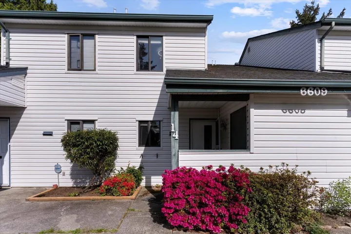 14 6609 138 STREET, Surrey, British Columbia V3W5G7